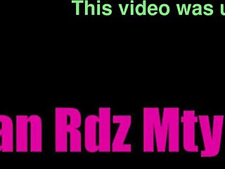 Bbw latina gives blowjob and rimjob in trailer, now on xvideos red
