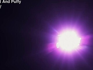 WETANDPUFFY BLONDE CZECH PUSSY PUFFS SWELLS ORGASMS ON GLASS DILDO!