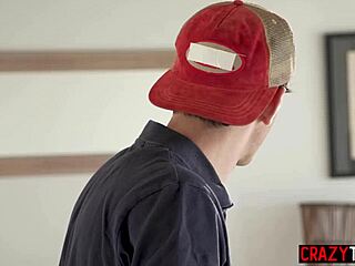 Lauren Phillips Big Tits Stepmom Delivers Perfect Blowjob Before Hardcore Pounding