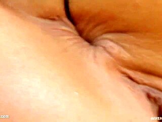 eliza goes gonzo fingering her pussy solo on give me pink