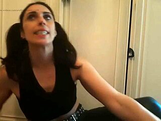 mature italian milf teases with smelly feet and toes