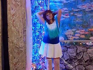 hotwife steffi july 26 teases with promo dance display