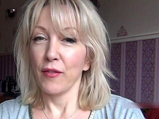 hey you ever seen a cougar like christie get caught bangin on secret cam?