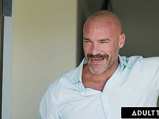 cheerleader alexis tae offers tight ass to stepdad while boyfriend waits